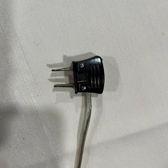 Antique Glass Table Lamp - Picture 12 of 12